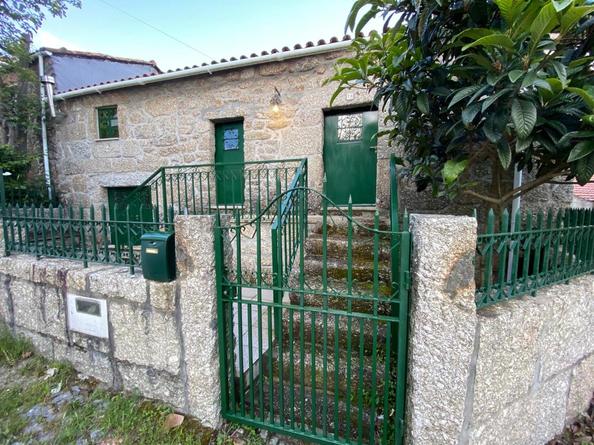 Casa Araujo de Sousa - Near Gerês Natural Park Terras de Bouro Exterior foto